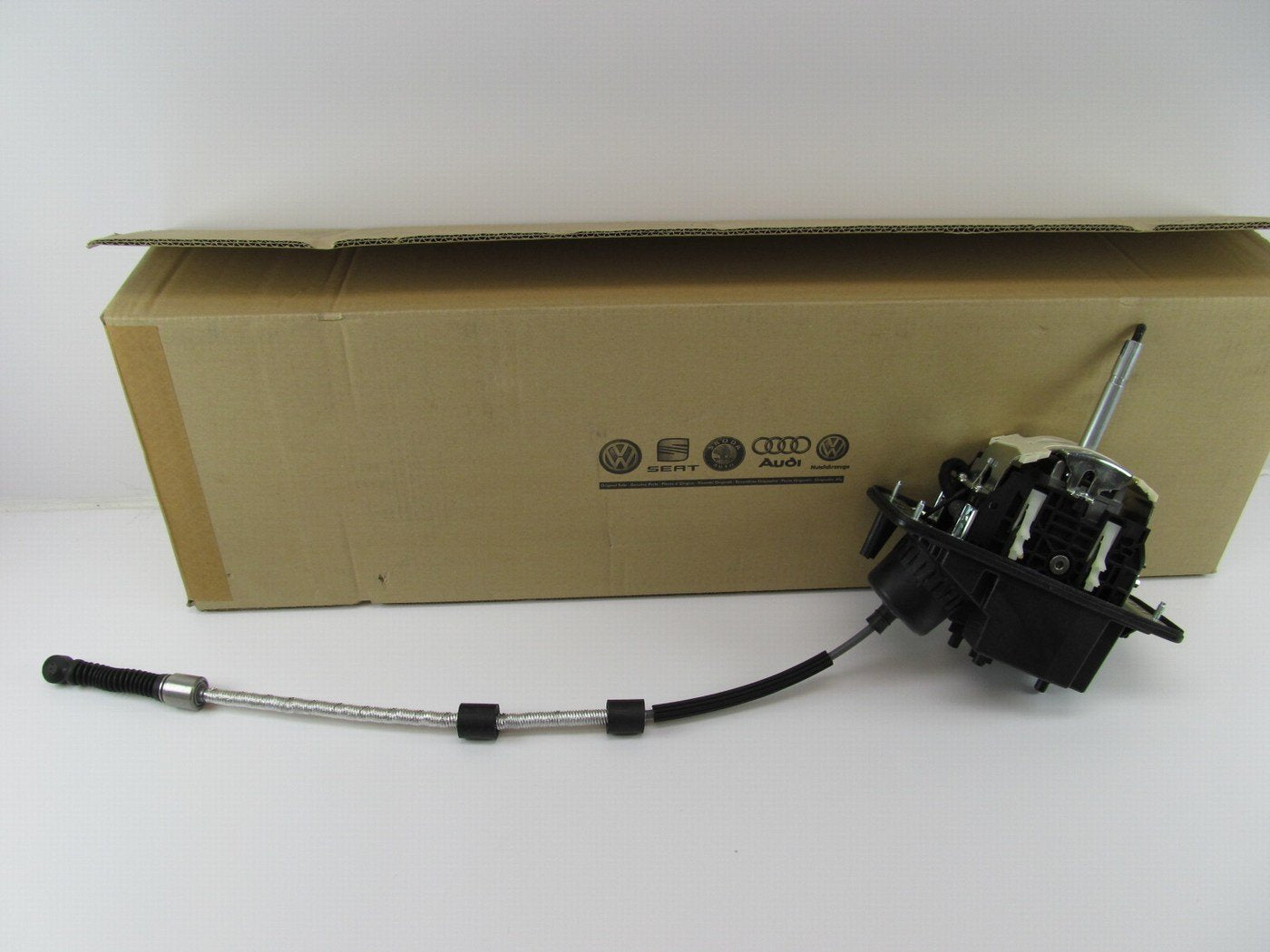 NEW - OEM Audi 4E1713041AQ Automatic Transmission Shfiter Linkage