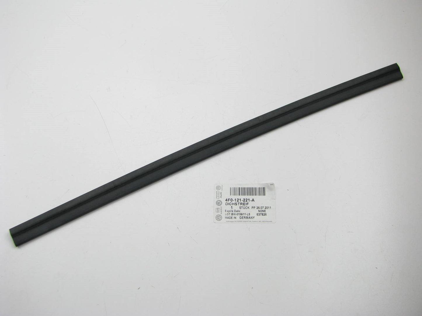 Radiator Core Support Side Air Weatherstrip Seal Strip OEM 05-08 Audi A6 Quattro
