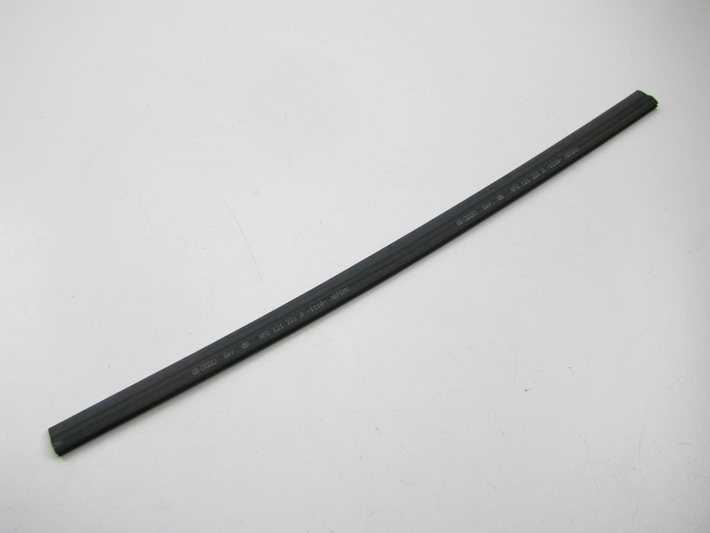 Radiator Core Support Side Air Weatherstrip Seal Strip OEM 05-08 Audi A6 Quattro
