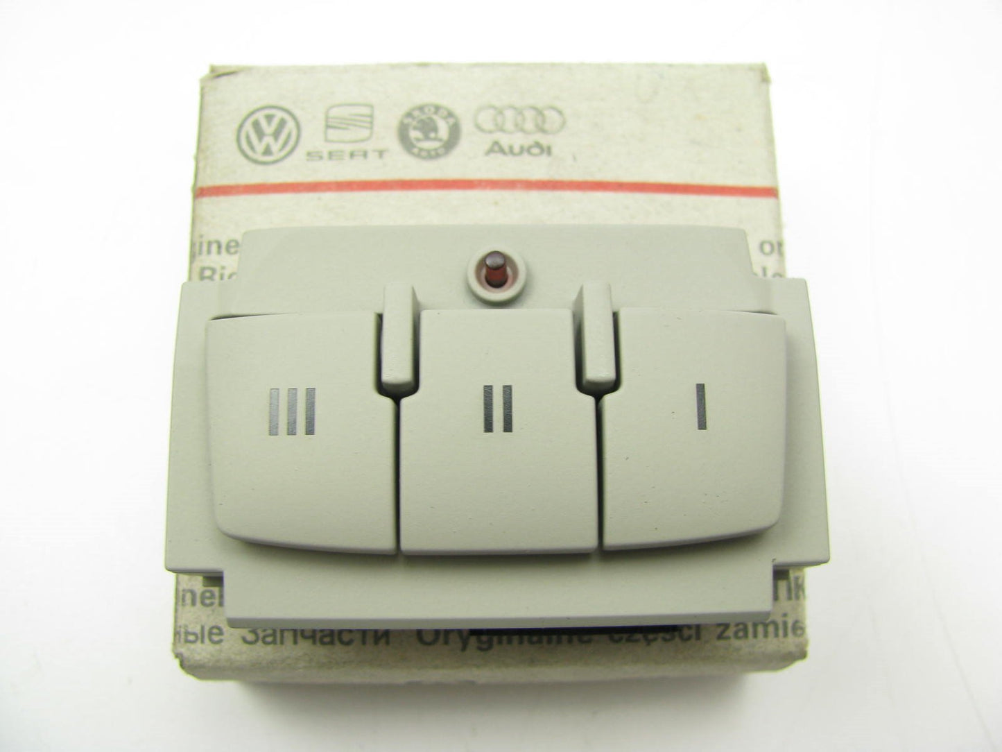 NEW - OEM VW Audi 4F095971913U Garage Door Opener Switch 2007-2008 Audi Q7