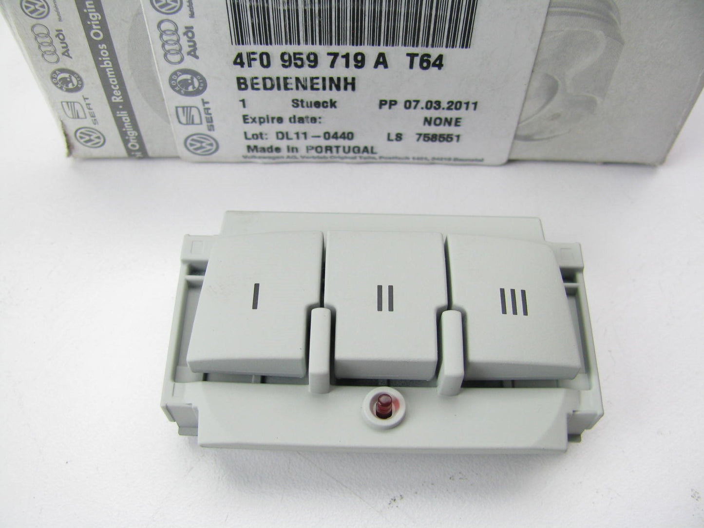 New OEM Garage Door Opener Transmitter Switch SILVER For 09-11 Audi A6, S6 SEDAN
