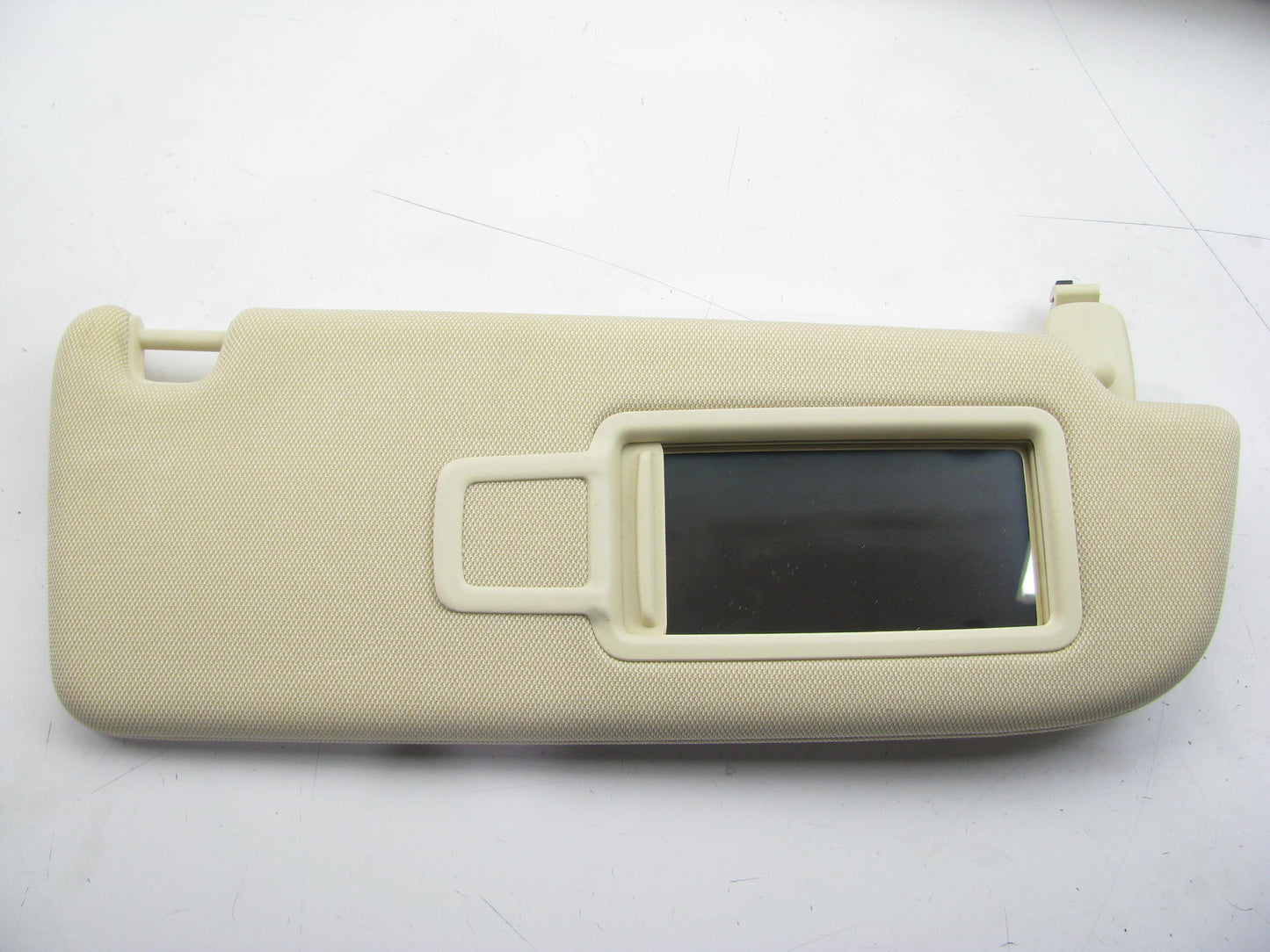 NEW Right Passengers Side Light Beige Sun Visor OEM Audi 4G0857552DJJ3
