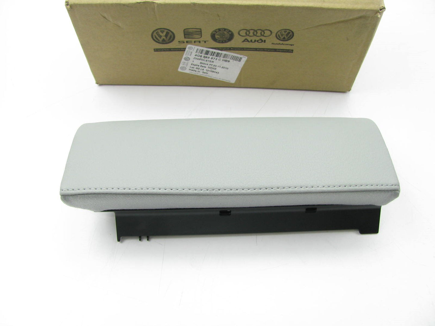 NEW - OEM 4G8885873CHB9 Rear Lower Seat Cushion Trim Gray 12-16 Audi A6 13-15 S6