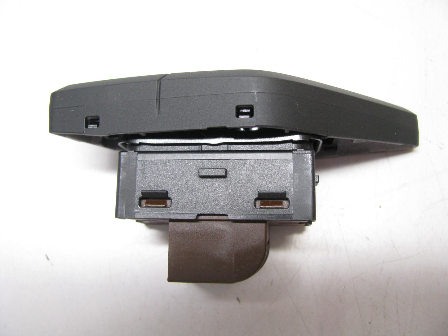 NEW GENIUNE OEM For Audi  Front/ Rear RH Pass. Door Lock Switch  4H0962108B5PR