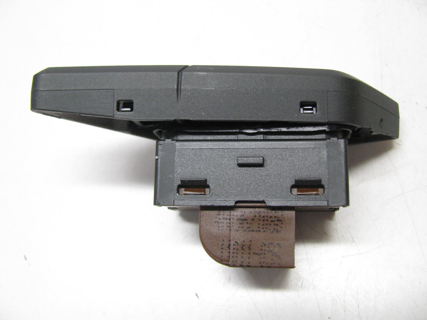 NEW GENIUNE OEM For Audi  Front/ Rear RH Pass. Door Lock Switch  4H0962108B5PR