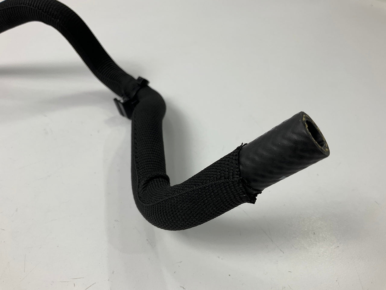 NEW OEM Engine Power Steering Fluid Return Hose Line 2012 Audi A8 D4 4H1422891AC