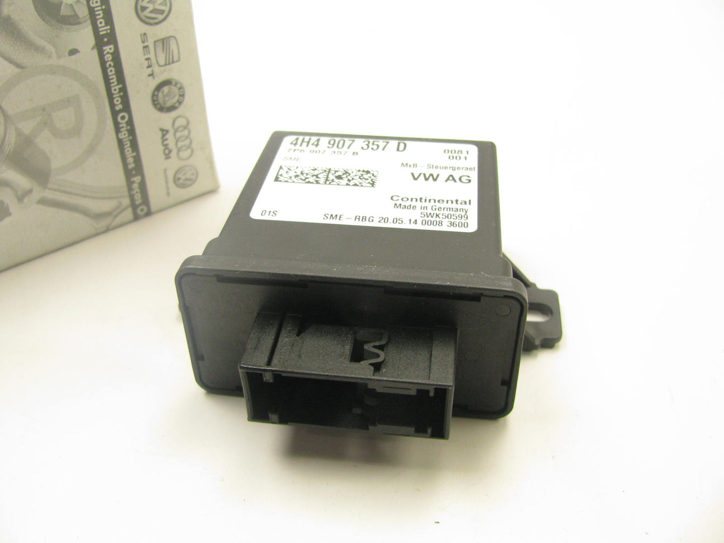 NEW GENUINE OEM Headlight Head Lamp Range Control Module For Audi 4H4907357D