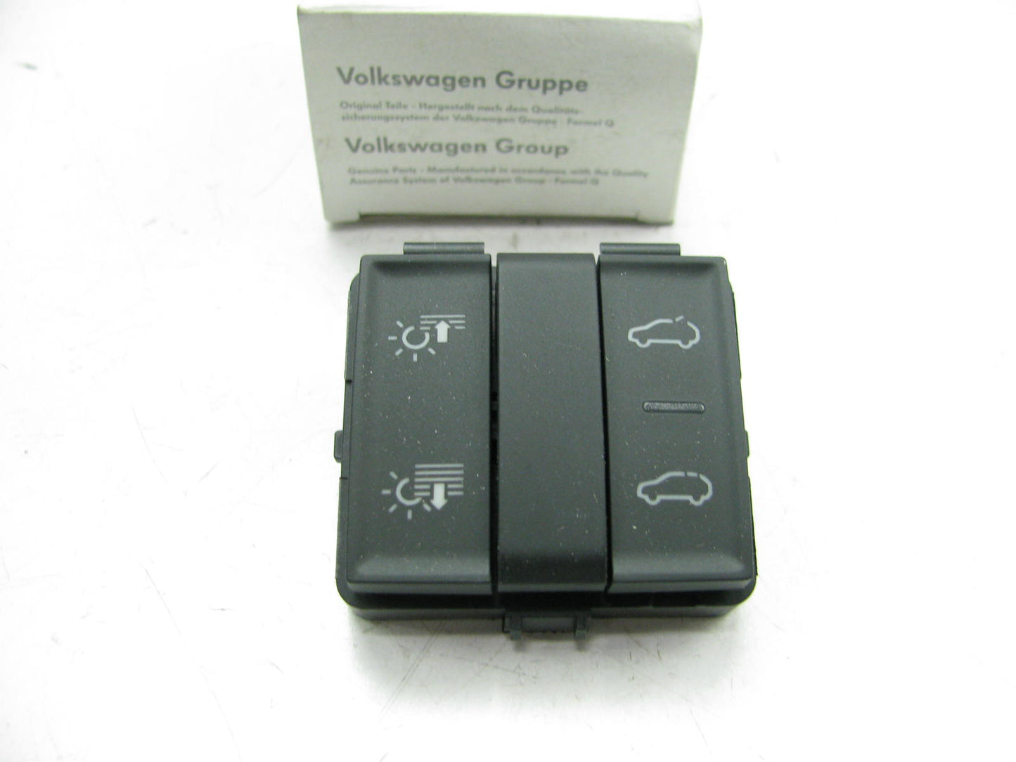 NEW - OEM VW Audi 4L0-959-561-C-6PS Sunroof Control Switch 2010-2015 Q7
