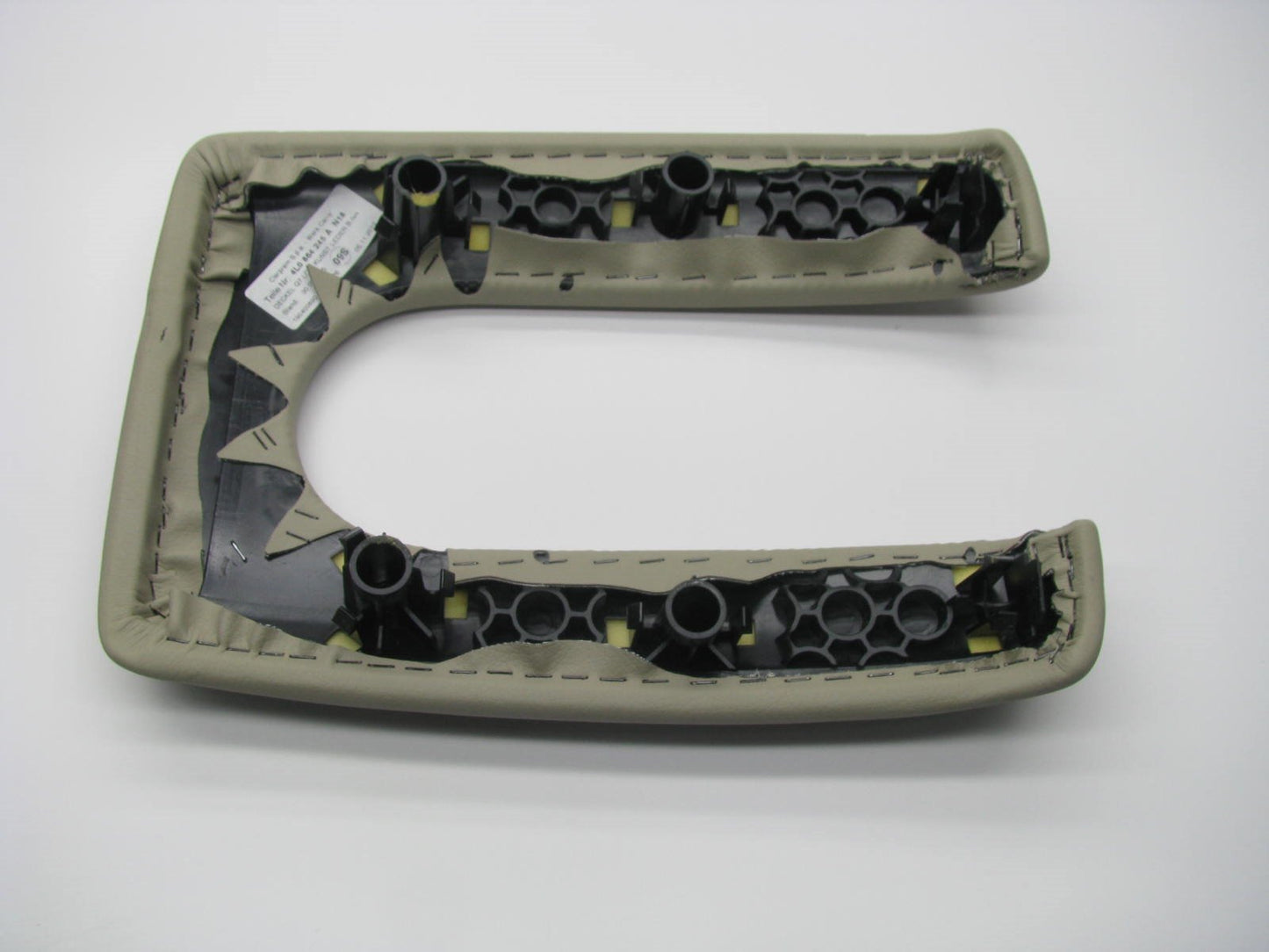New Genuine Center Console Armrest Cover Leatherette Beige For 2007-2015 Audi Q7