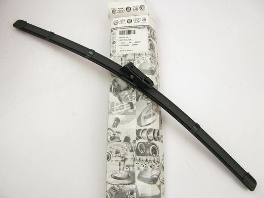 NEW - OEM VW Audi 561955426 Front Right Windshield Wiper Blade 2012-2018 Passat