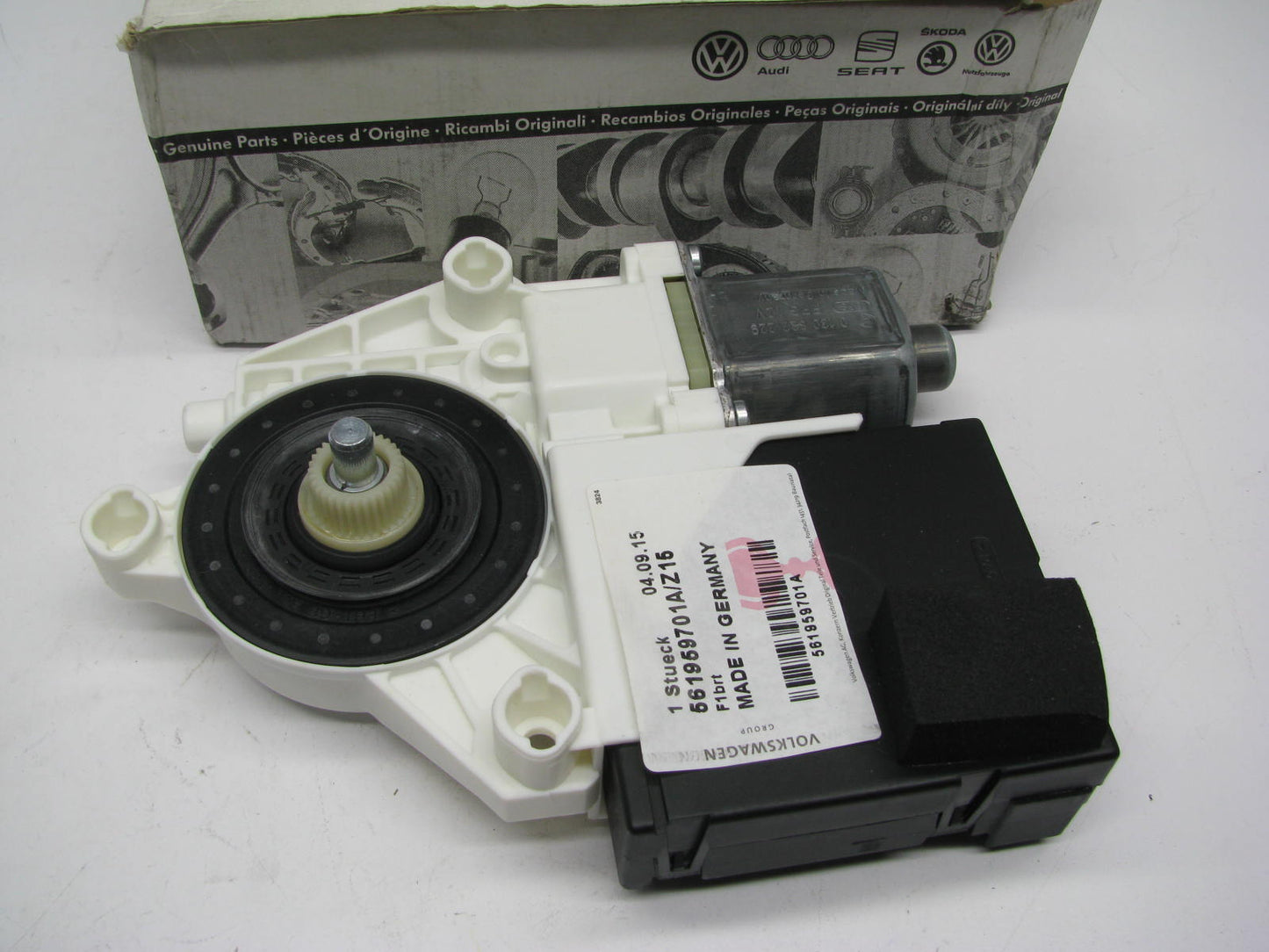 NEW - OEM 561959701A-Z15 Front Left Power Window Motor For 11-14 VW Jetta WAGON