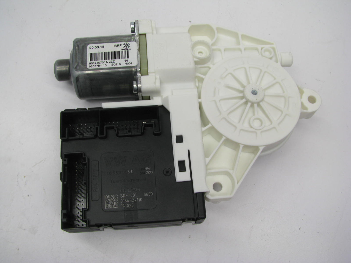 NEW - OEM 561959701A-Z15 Front Left Power Window Motor For 11-14 VW Jetta WAGON