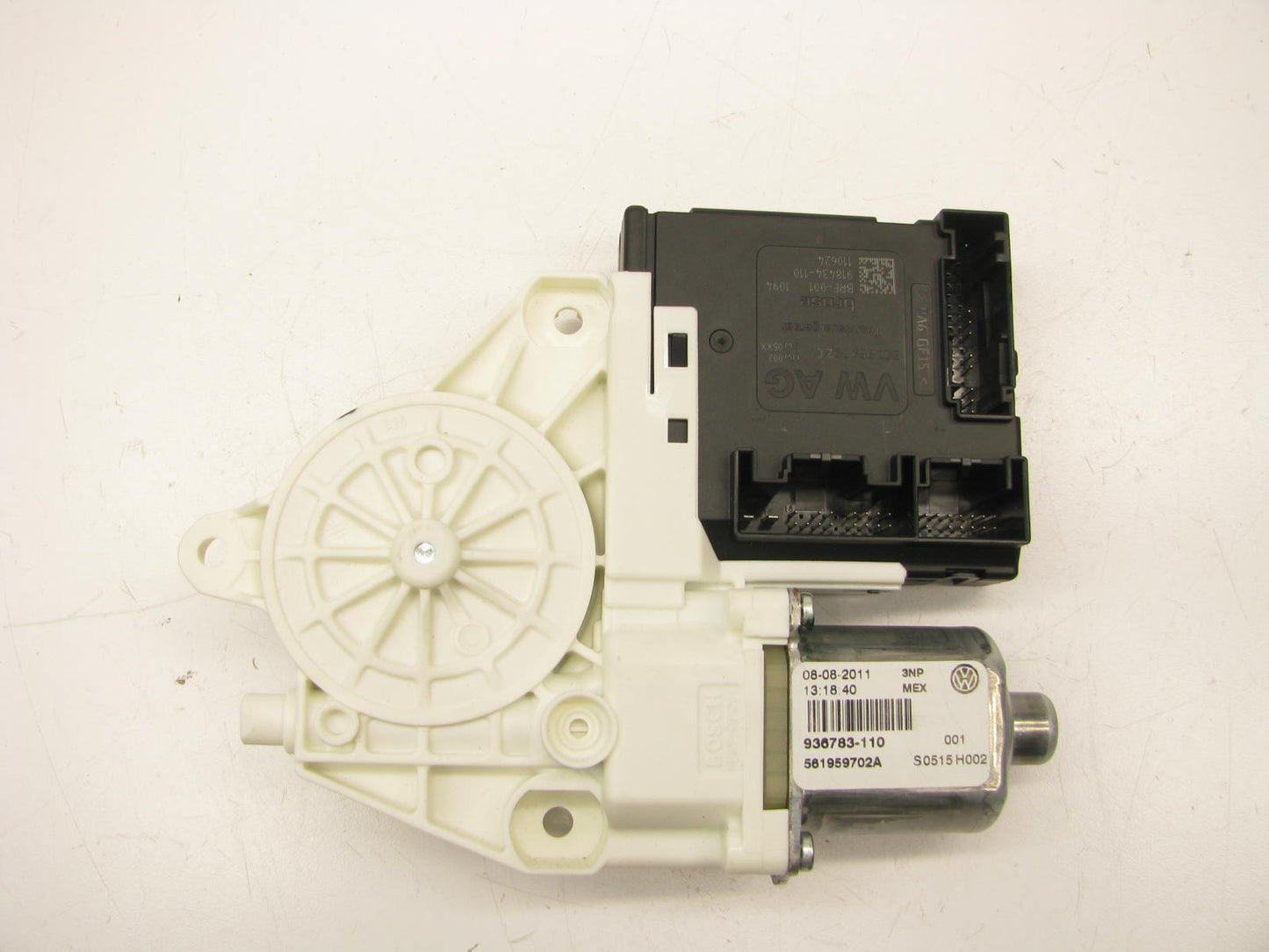 NEW GENUINE OEM Vw Audi 561959702A-Z05 FRONT RIGHT Window Motor 12-13 Jetta