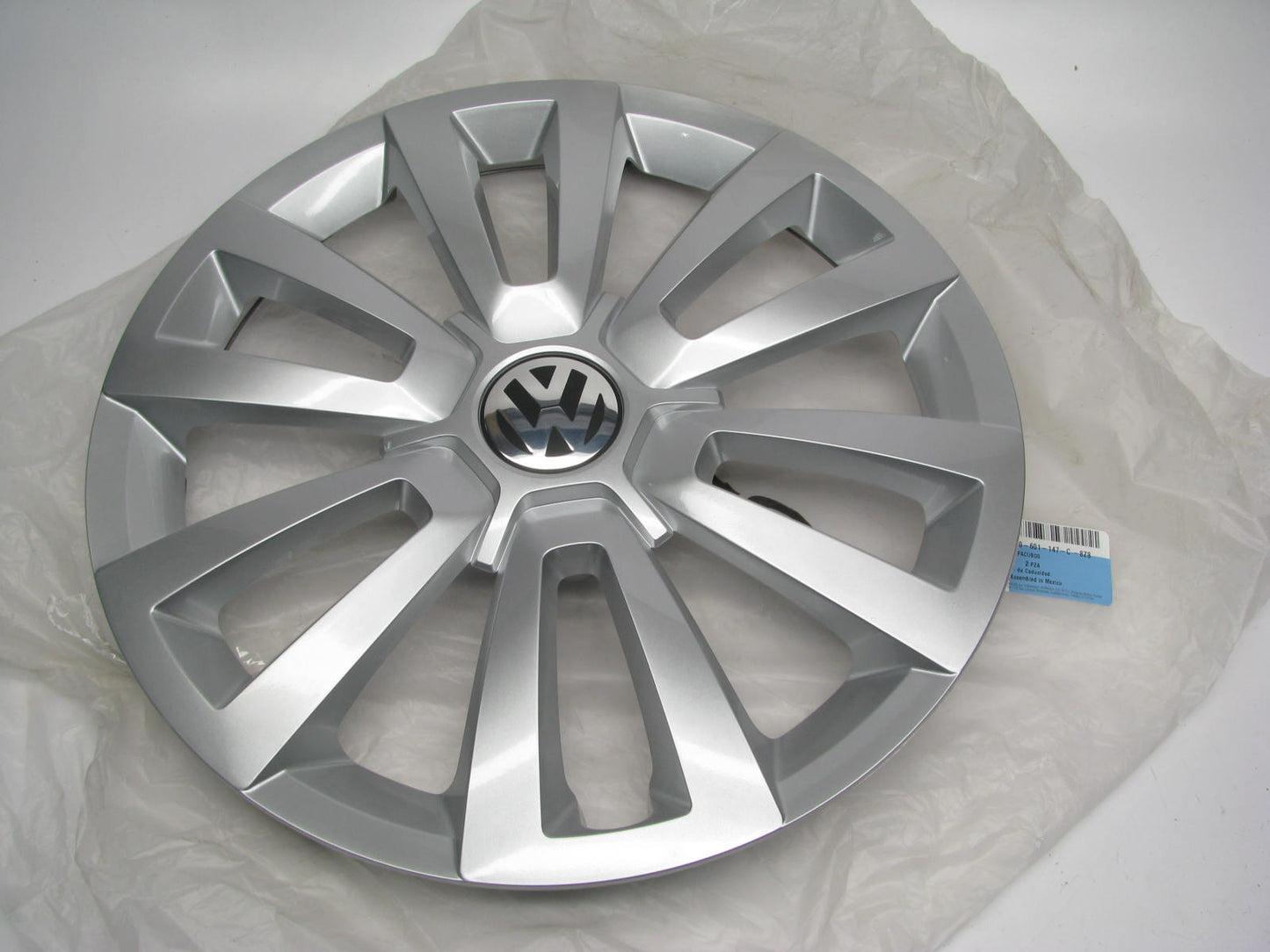 NEW GENUINE VW 5C0601147C8Z8 16'' Wheel Hub Cap Cover OEM For 2012-2019 Beetle