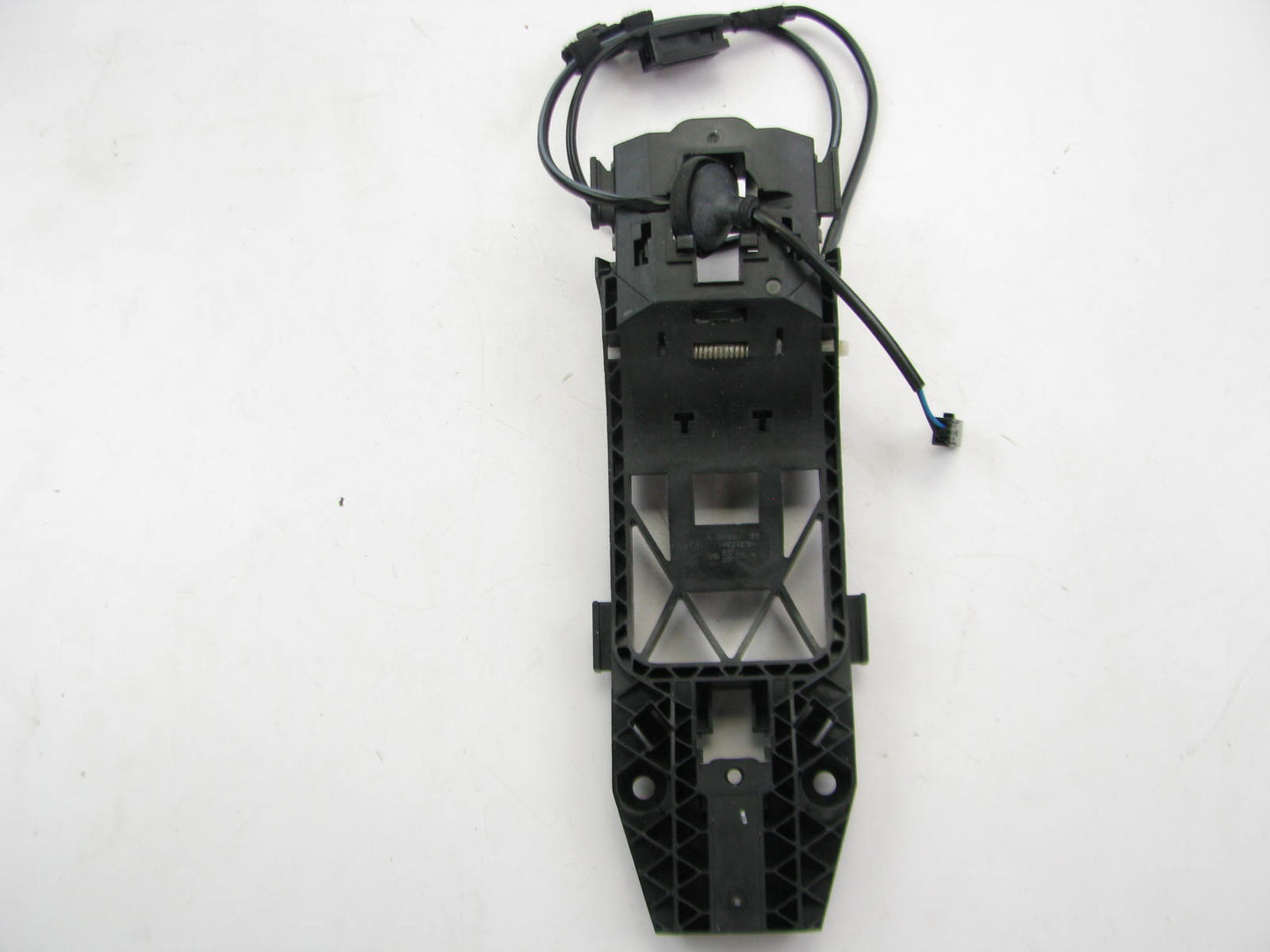 NEW - OEM VW Audi 5C5839885B Front RIght Outside Door Handle Base 2012 Beetle