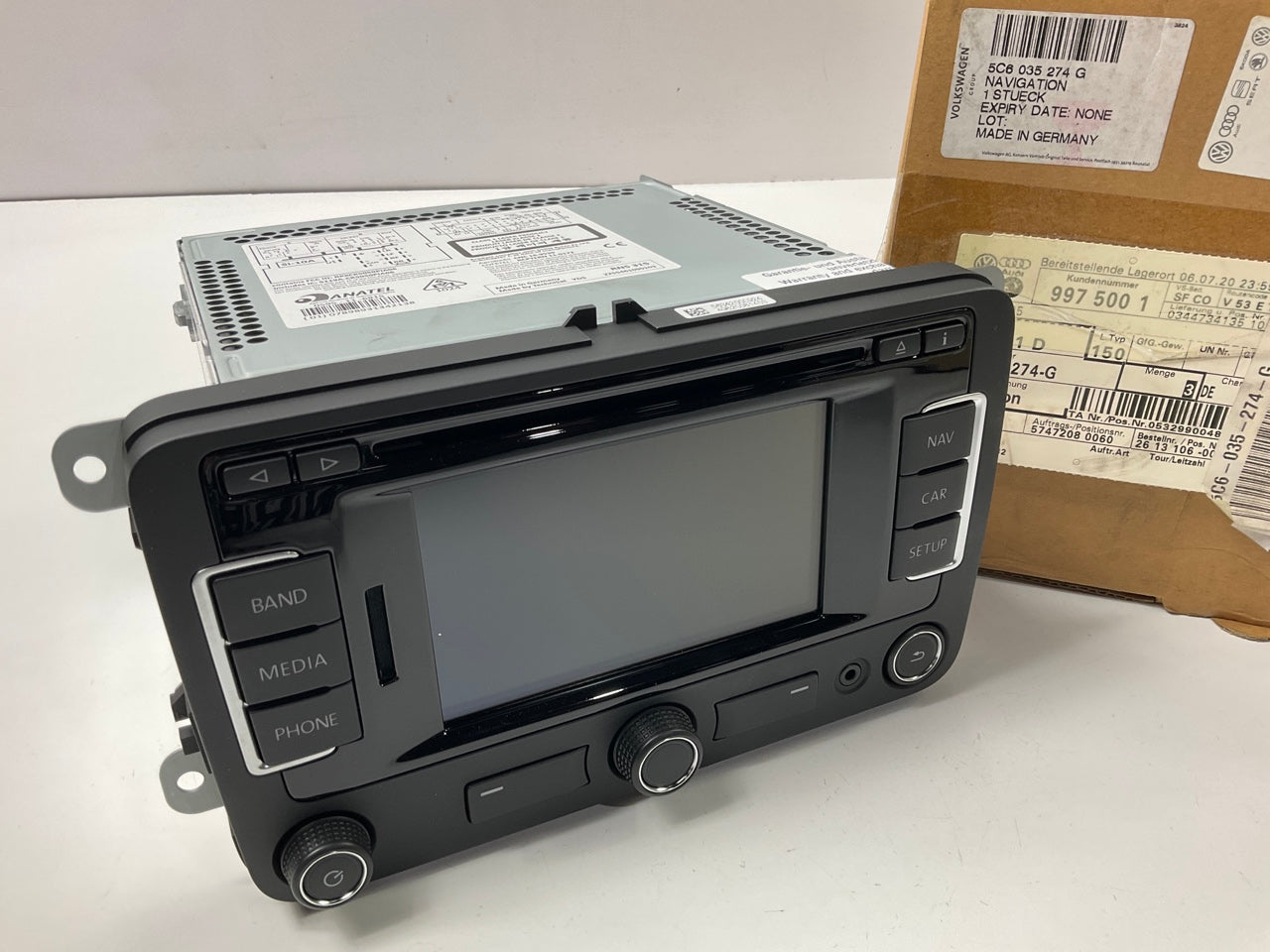 NEW GENUINE OEM Volkswagen 5C6035274G Radio Navigation System