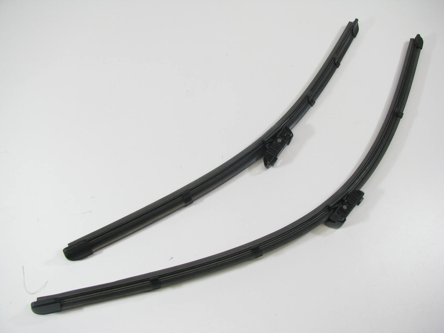 NEW GENUINE OEM Vw Audi 5C7955400A Windshield Wiper Blade 24'' & 19'' CURVED PAIR