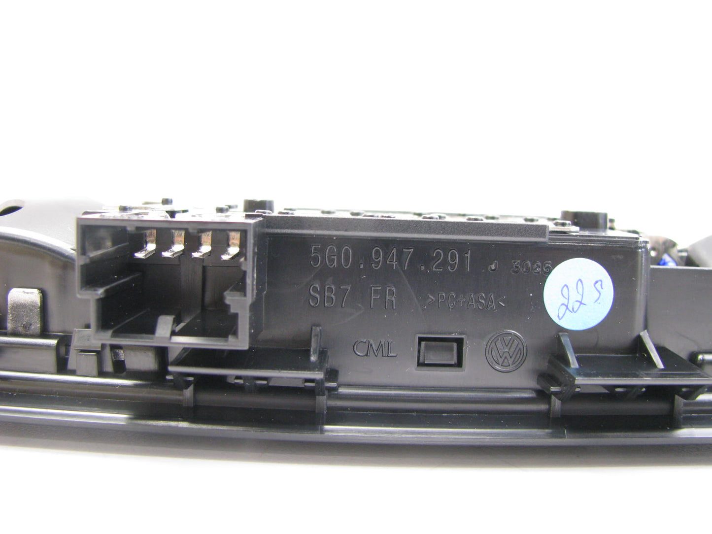 NEW - OEM VW Audi 5G0947291JZKI Interior Map Reading Dome Lamp W/O LED Package
