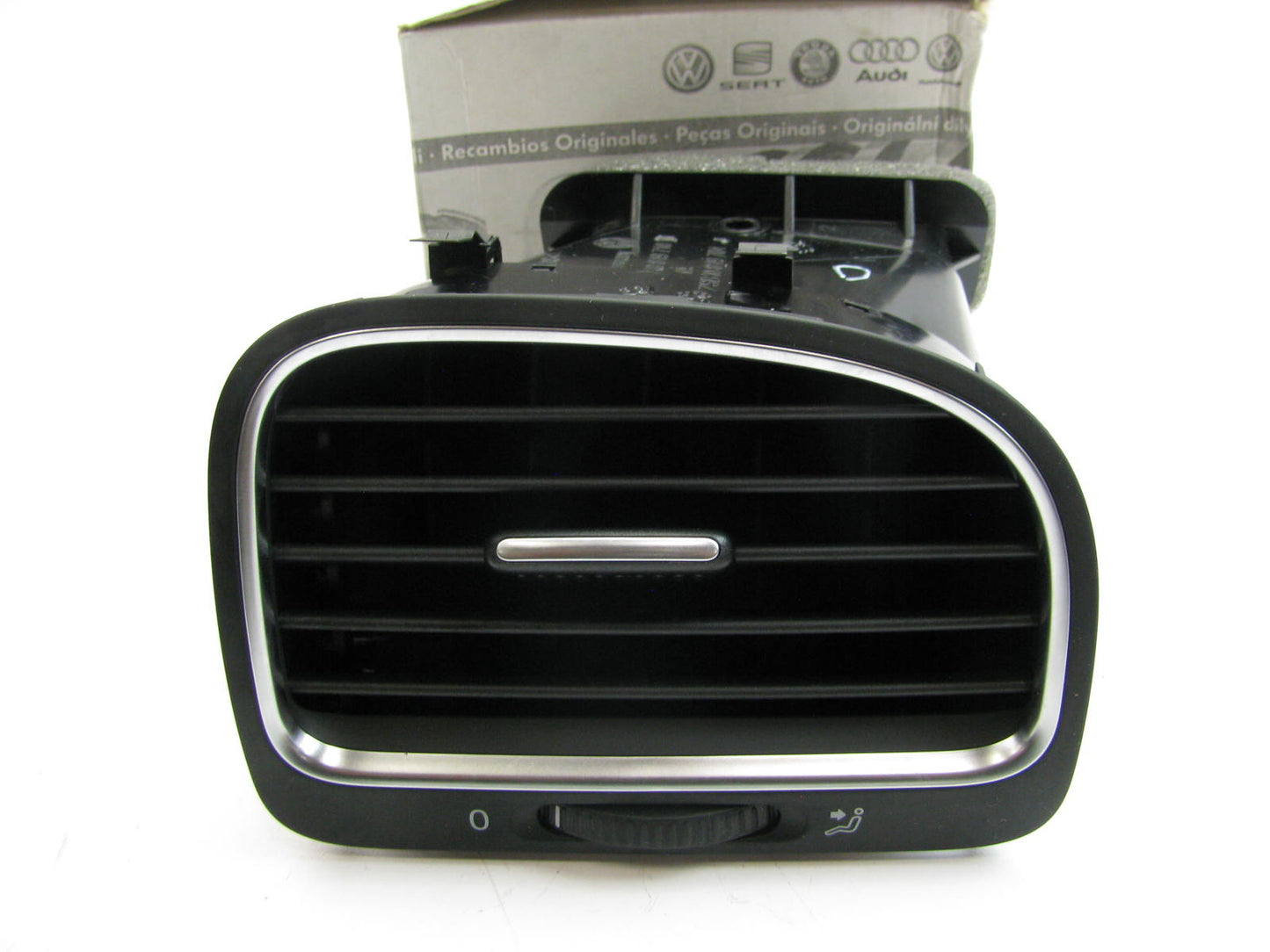 NEW GENUINE Right Passenger Side Dashboard A/C Air Vent OEM VW 5K0819704JVAL