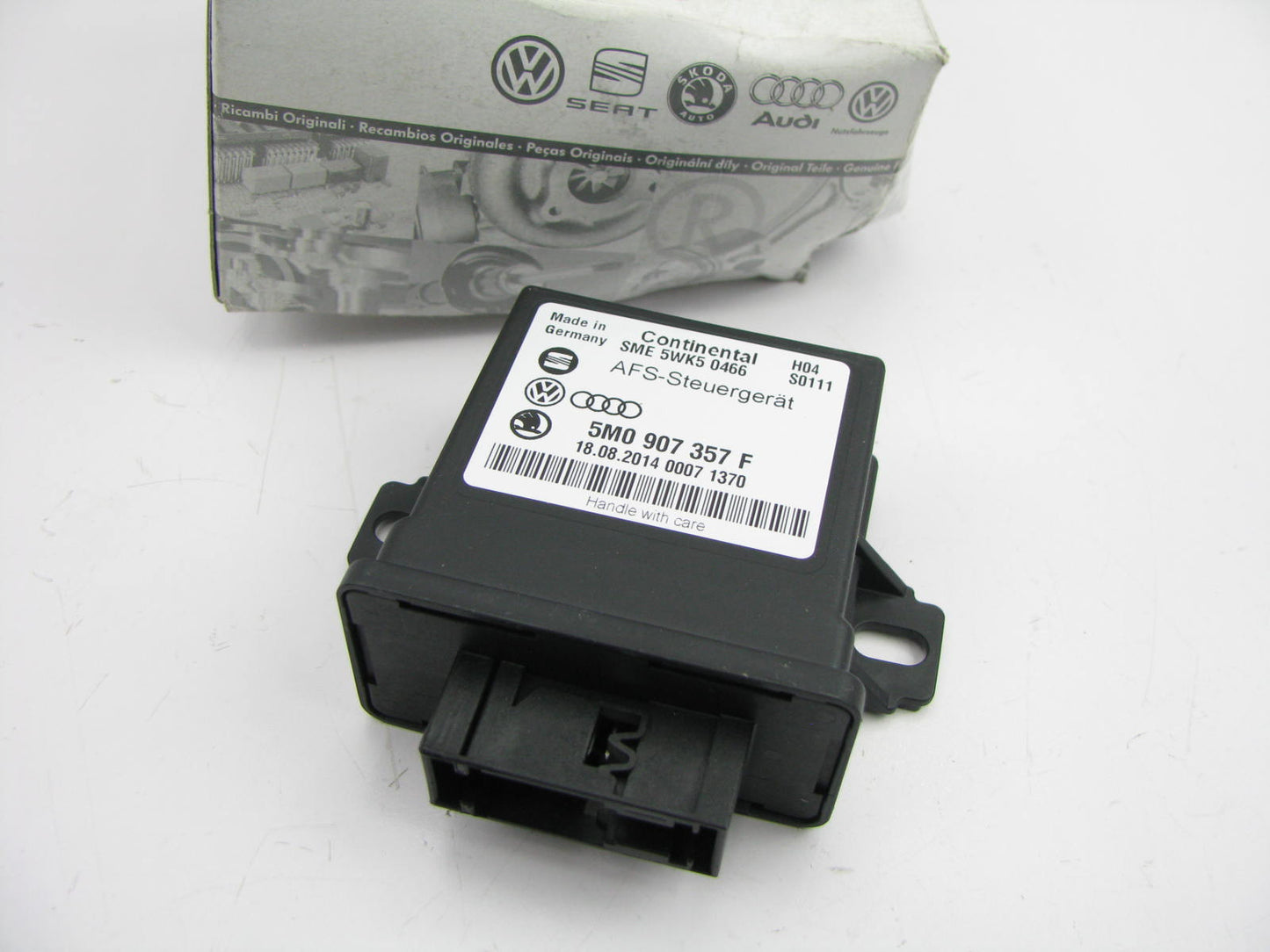 NEW - OEM 5M0907357F-Z0B Headlamp Control Module For 2013-2017 Volkswagen CC