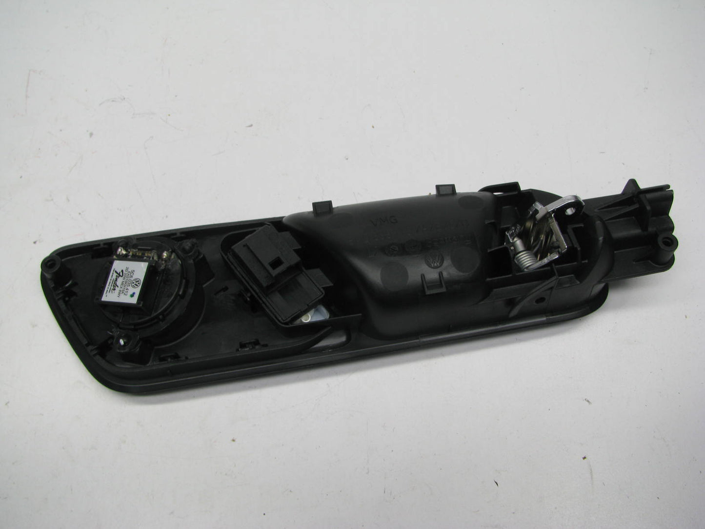 NEW OEM LH Rear Interior Door Handle W/speaker 5N0839113AF-UAQ For 14-17 Tiguan