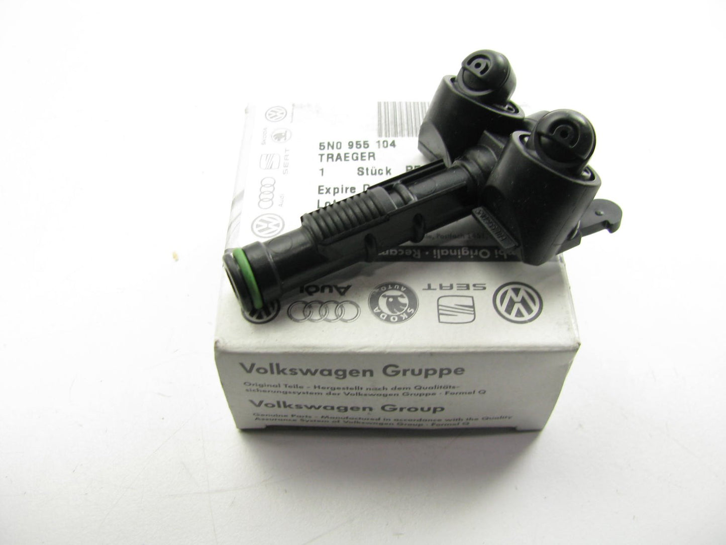 New Right Side Head Lamp Light Washer Sprayer Nozzle For 09-11 Tiguan 5N0955104