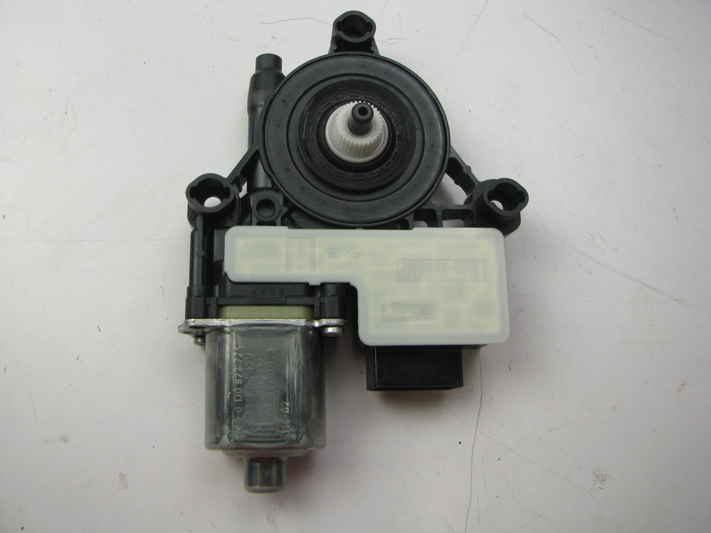 New Genuine OEM Rear Right Power Lift Window Motor For VW 15-17 Golf Sport Wagon