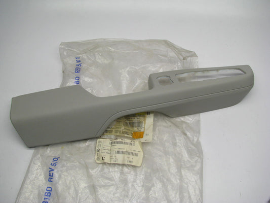NEW VW Audi 7B0867165ES3 FRONT LEFT Door Armrest Cover OEM For 09-14 Routan
