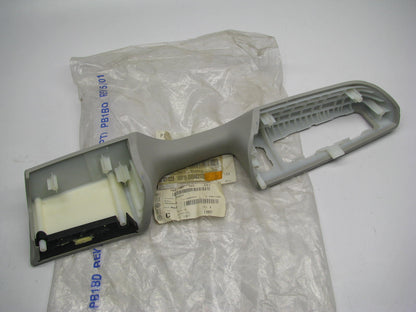 NEW VW Audi 7B0867165ES3 FRONT LEFT Door Armrest Cover OEM For 09-14 Routan