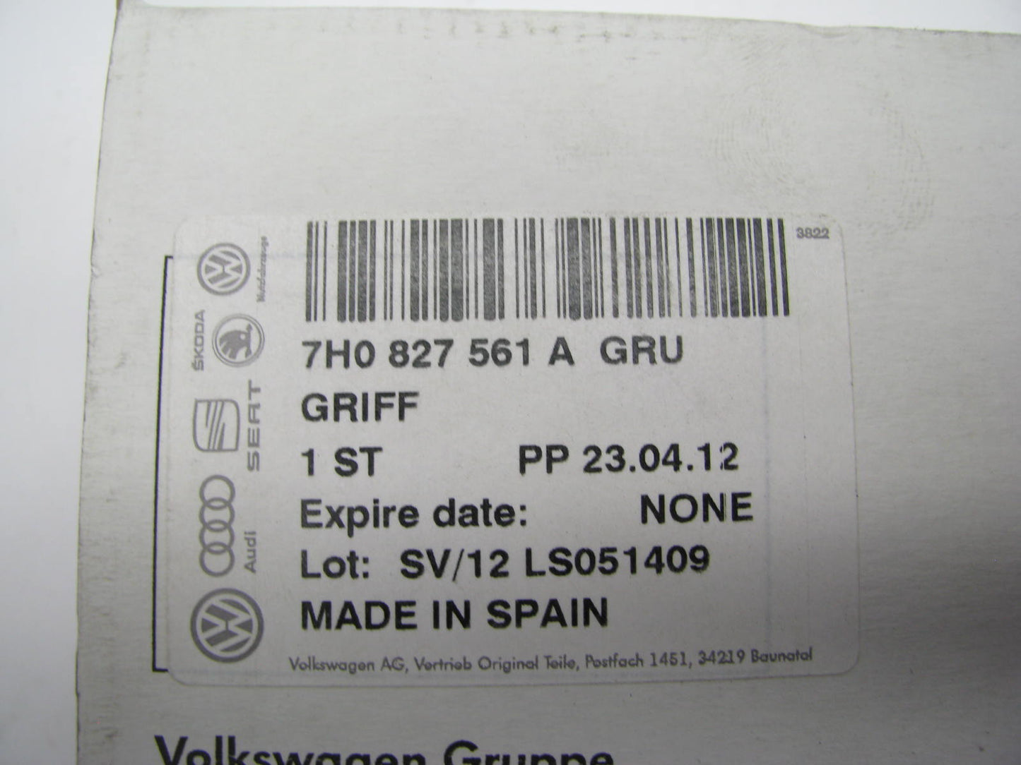 NEW GENUINE VW TRANSPORTER Minibus T5 Rear Lid Primed Handle 7H0827561A-GRU