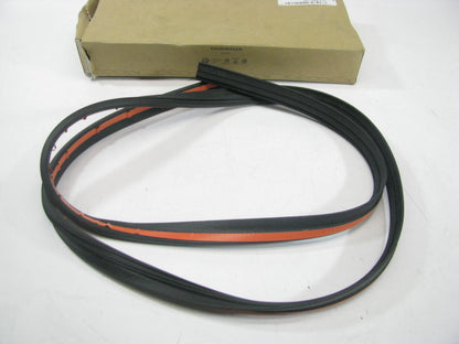 NEW GENUINE FRONT UPPER Windshield Weatherstrip Seal OEM For 04-10 VW Touareg