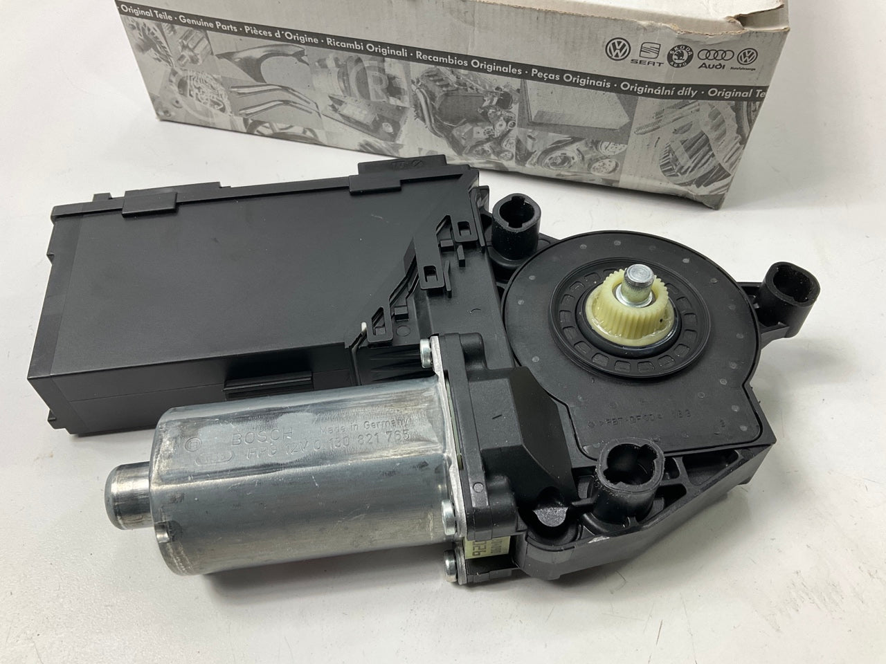 NEW OEM VW 7L0959703D-Z5W Rear Left Power Window Motor - 03-10 VW Touareg