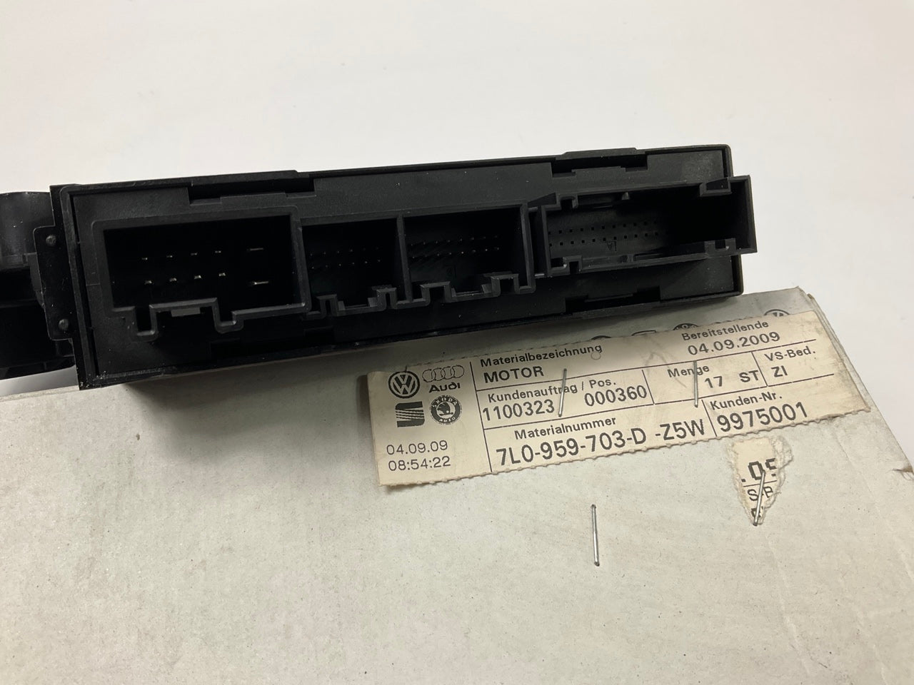 NEW OEM VW 7L0959703D-Z5W Rear Left Power Window Motor - 03-10 VW Touareg