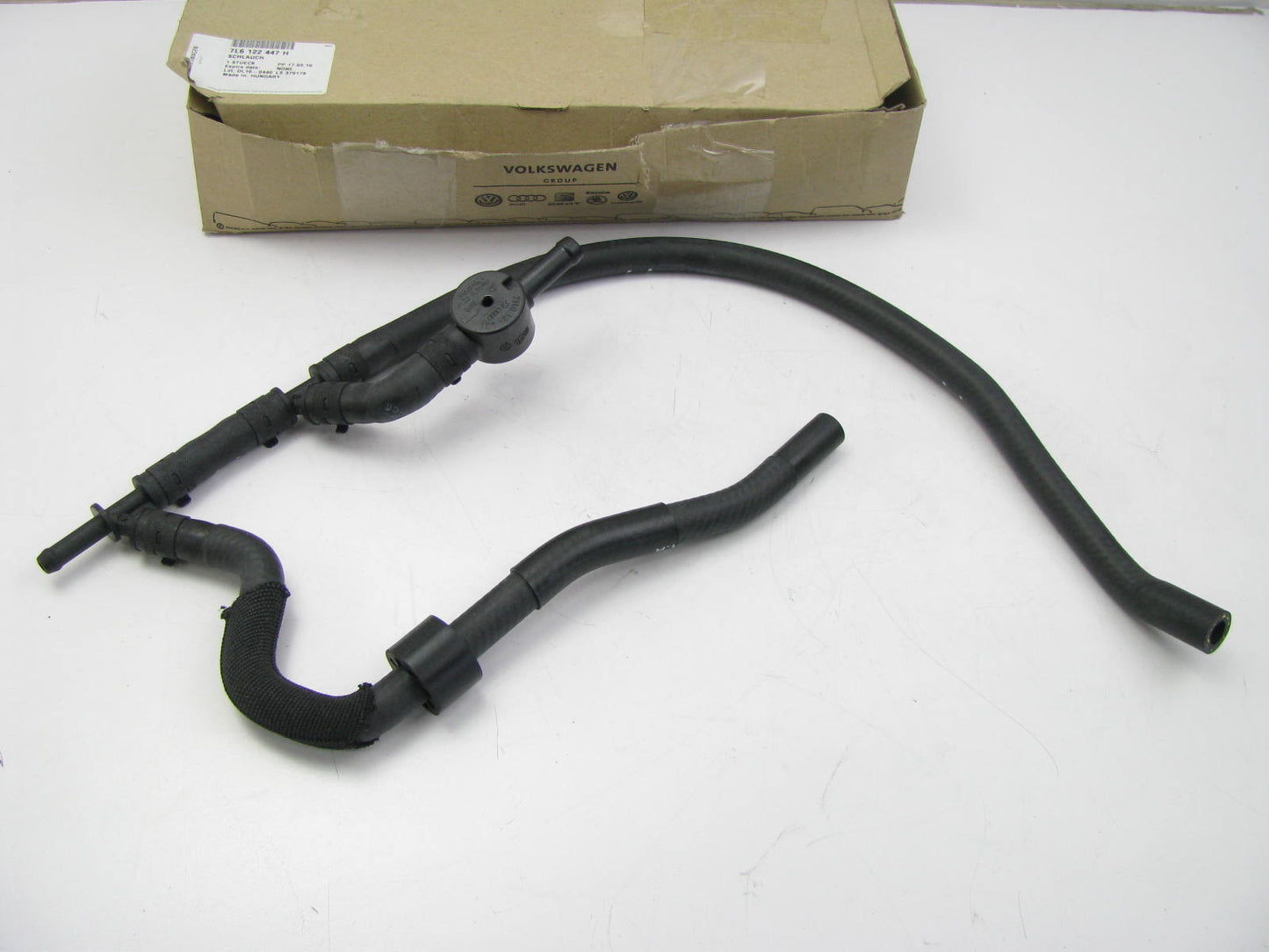 NEW - OEM VW Audi 7L6122447H Coolant Feed Hose 2006-2008 Touareg 5.0L V10 Diesel