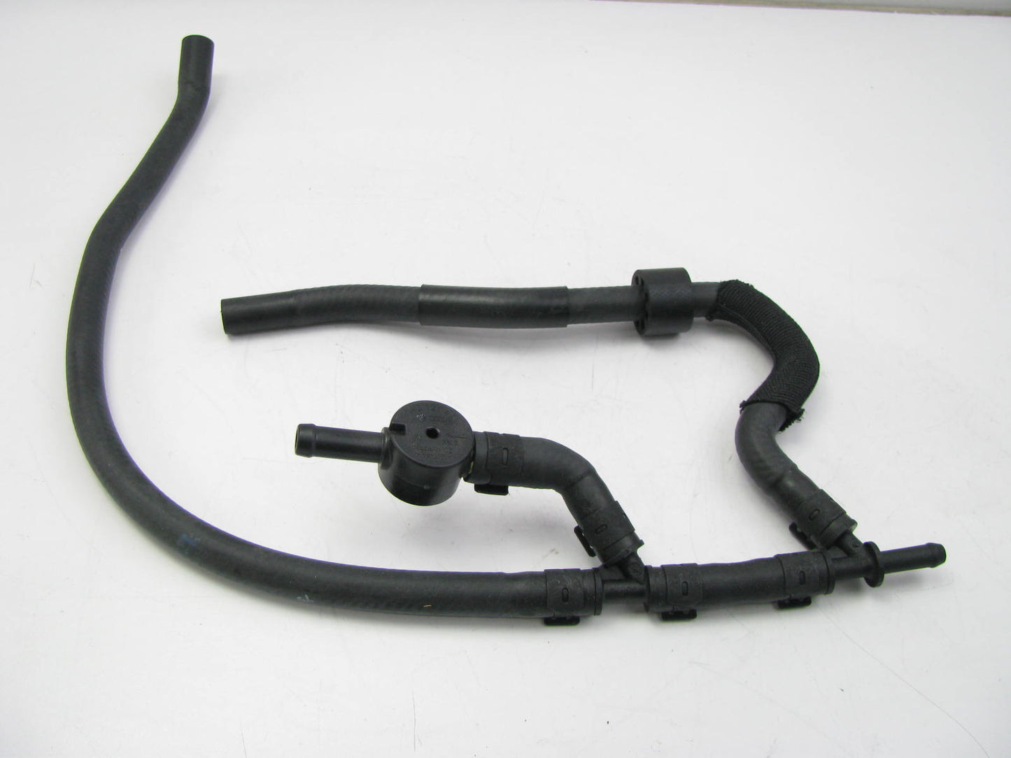 NEW - OEM VW Audi 7L6122447H Coolant Feed Hose 2006-2008 Touareg 5.0L V10 Diesel