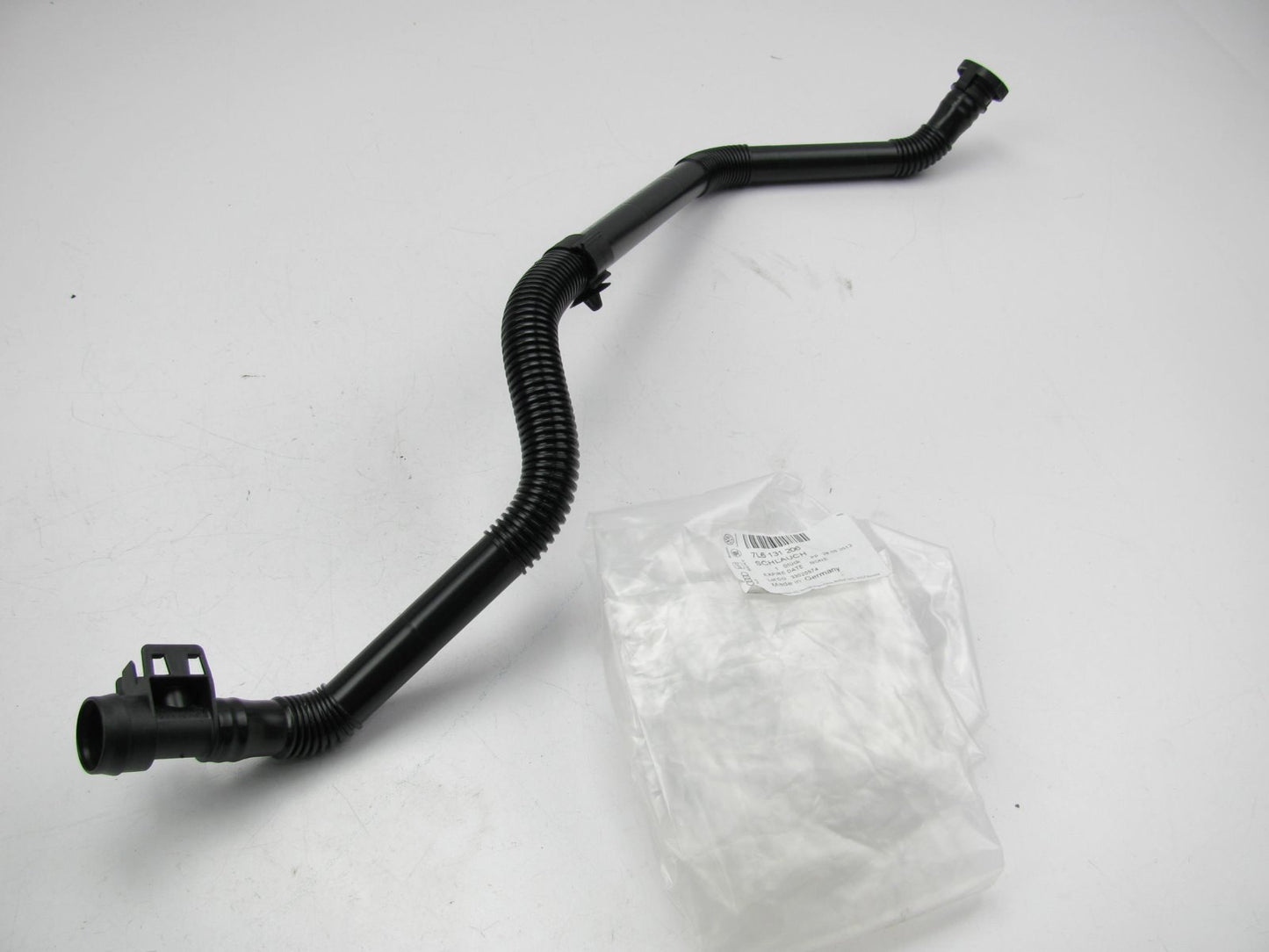 NEW GENUINE Secondary Air Injection Smog Pump Hose OEM For 2007-2009 Q7, Touareg