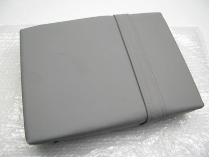 NEW OEM Rear Seat Armrest 7L6885875BK-6P3 Genuine OEM For 2005-2010 VW Touareg
