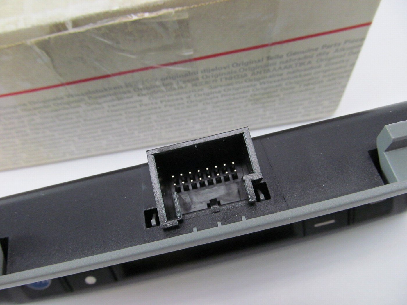New OEM Information Info. Display Gauge Screen GRAY 04-07 Touareg 7L6919044L5J6