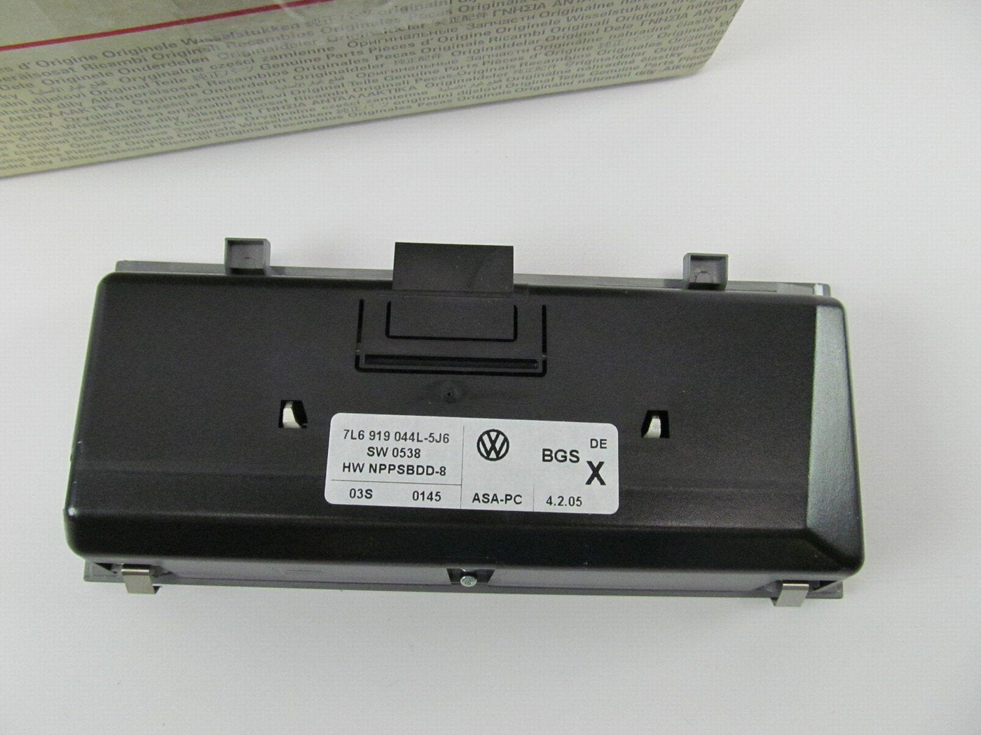 New OEM Information Info. Display Gauge Screen GRAY 04-07 Touareg 7L6919044L5J6