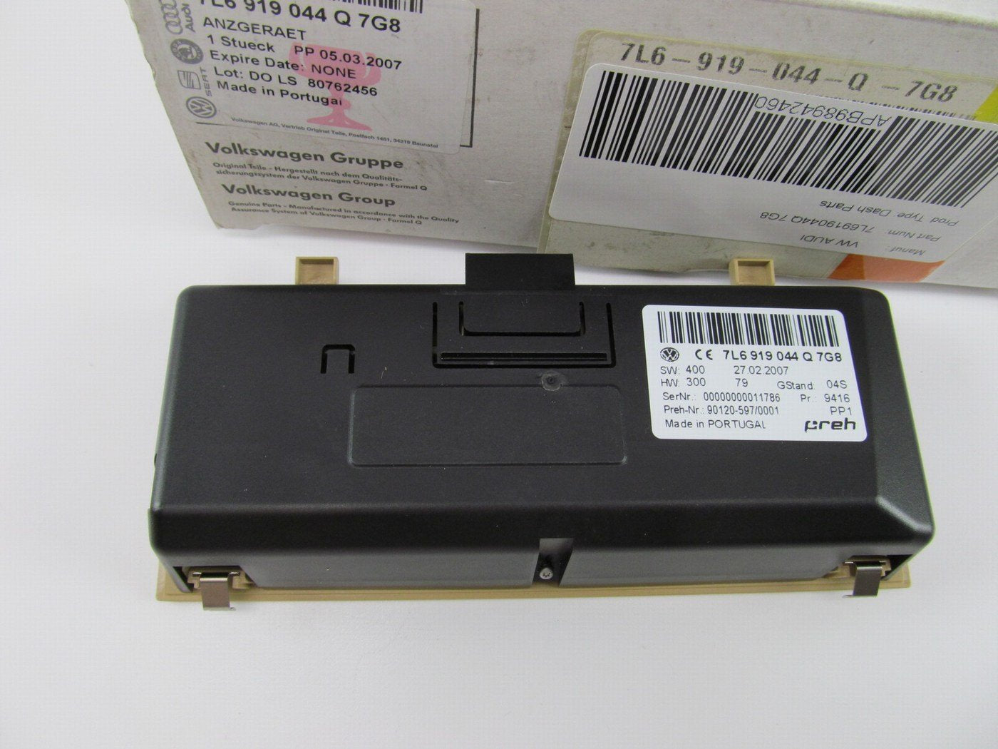 NEW GPS Navigation Driver Information Center Module Display OEM 7L6919044Q7G8