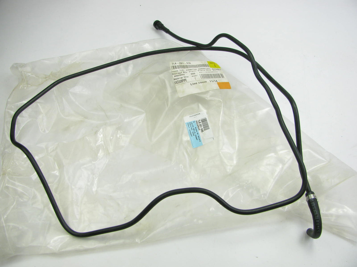 New Genuine OEM Emissions Vacuum Tube For Audi Q7 3.0L-V6 09-15 7L8201935