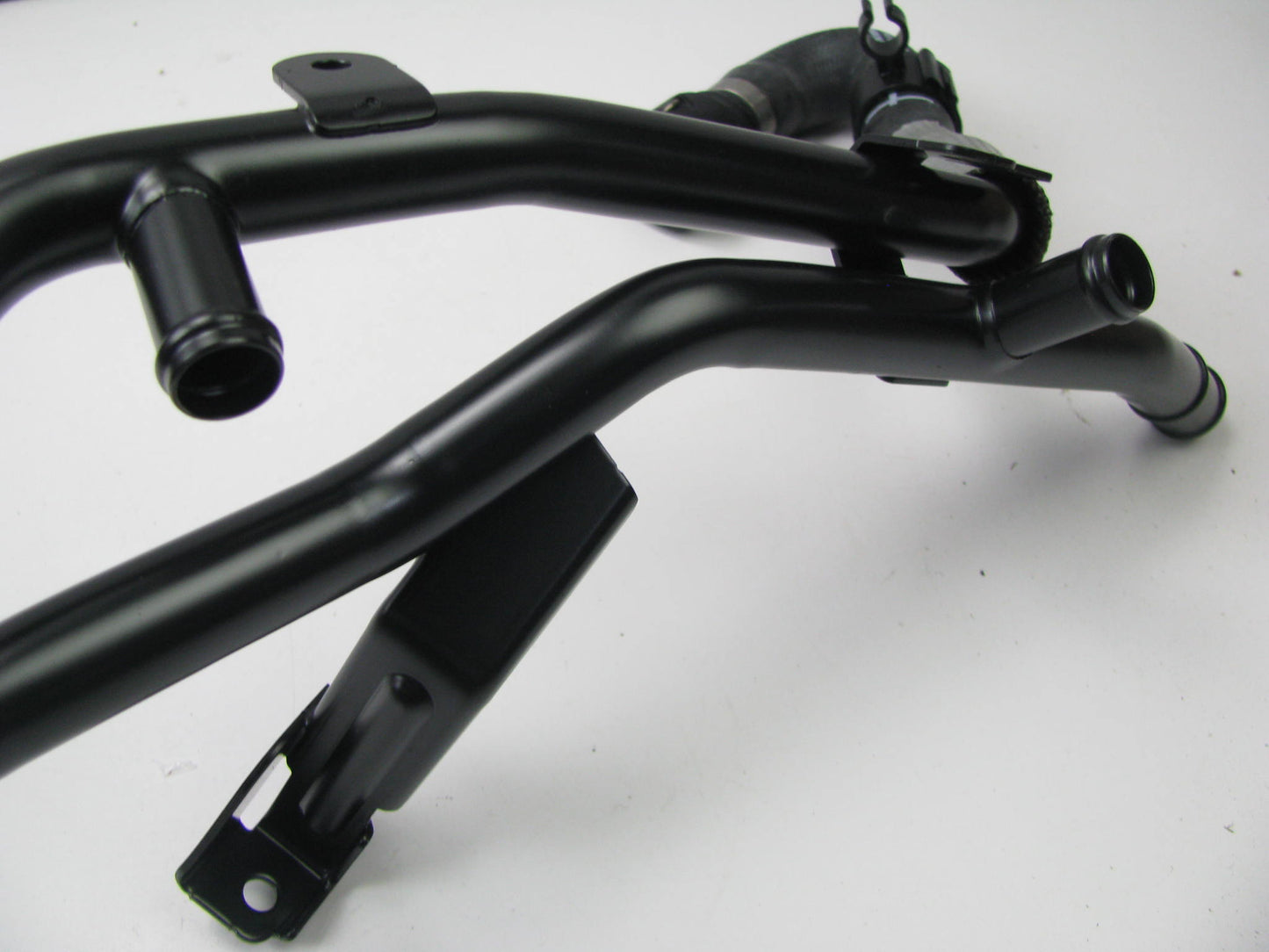 NEW OEM VW 7P6121070BM Water Supply Coolant Hose For 10-18 VW Passat DIESEL 3.0L