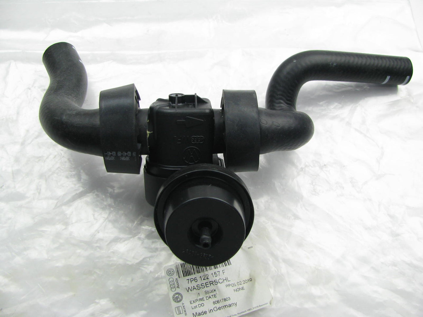 New OEM Engine Coolant Water Hose Heater Valve For 11-12 VW Touareg 3.0L DIESEL