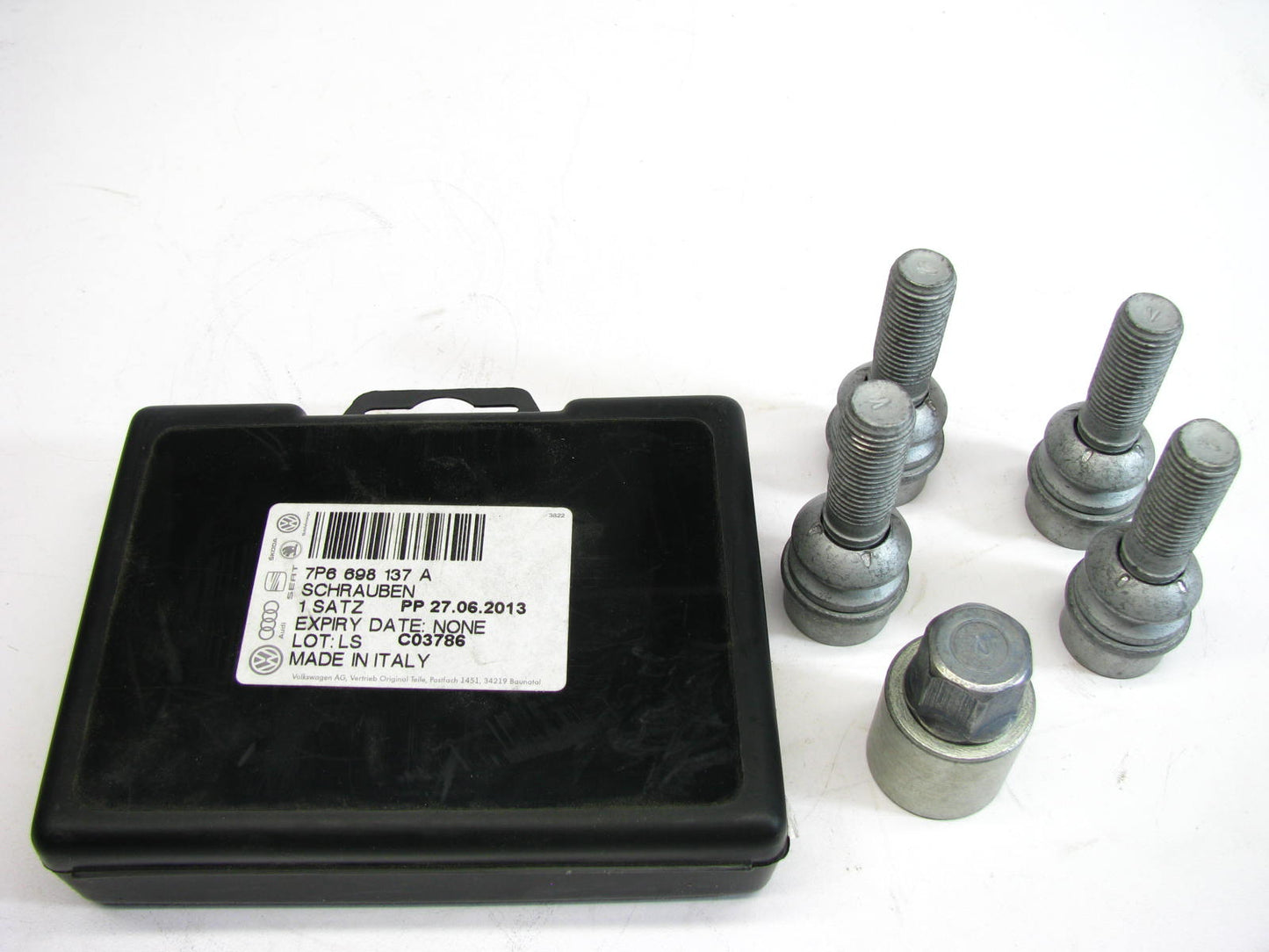 NEW - OEM VW Audi 7P6698137A Wheel Lock Kit For 2004-2017 Touareg