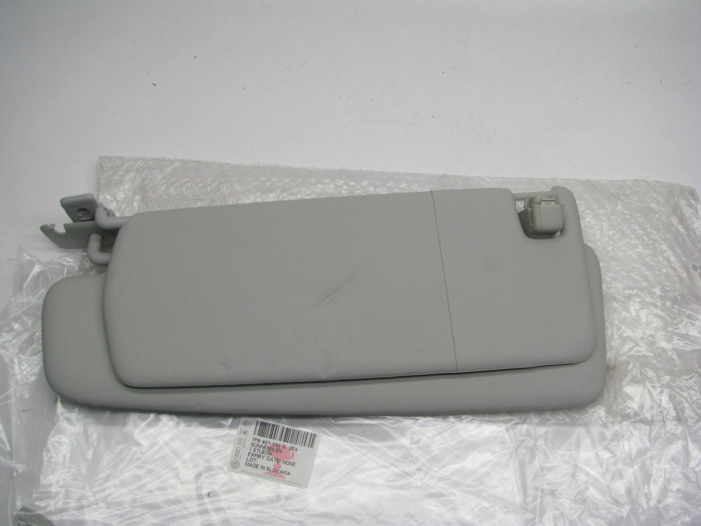 NEW - OEM RH Passenger Sun Visor 7P6857552N-2F4 For 2011-2014 VW Touareg