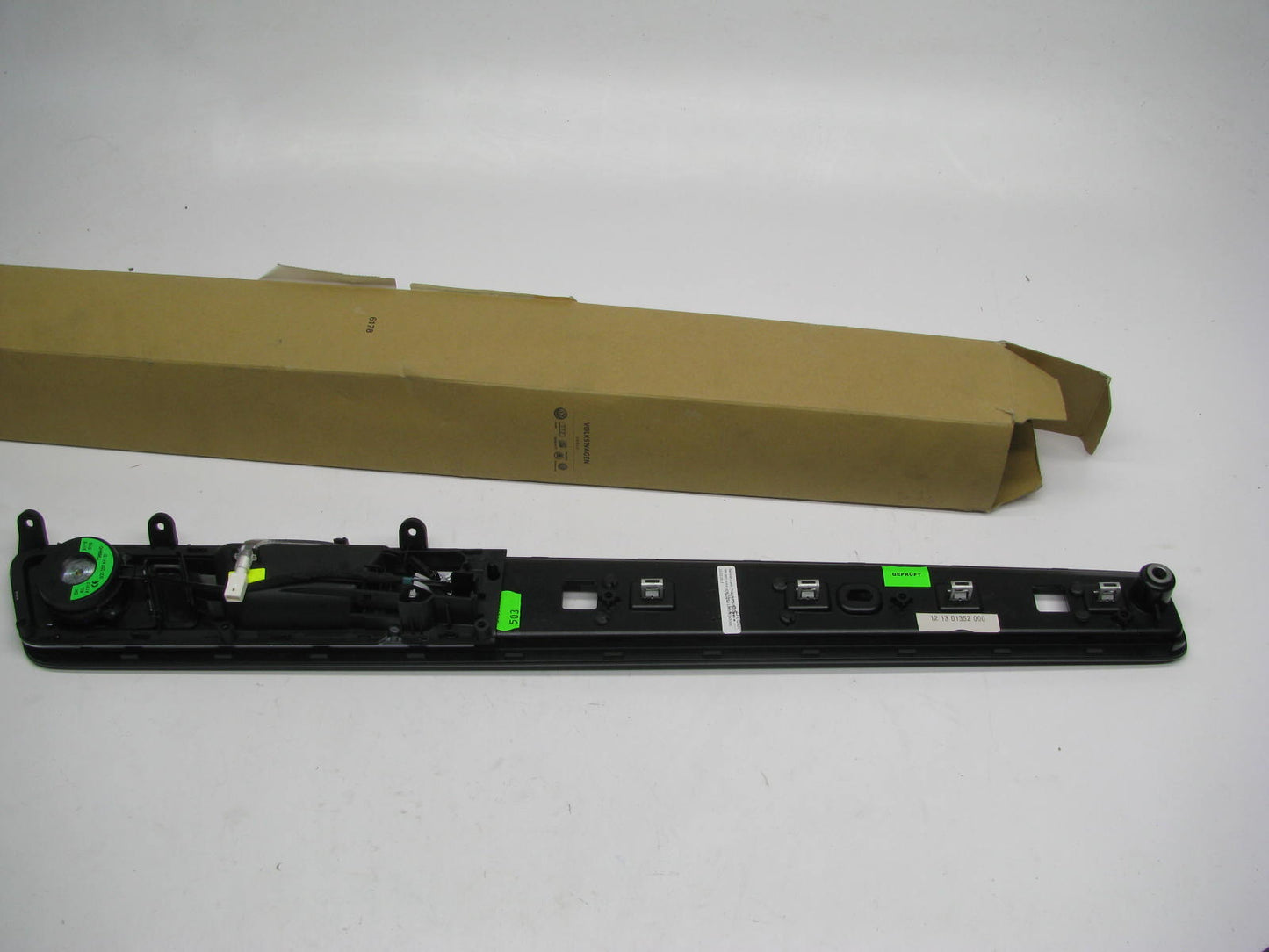 NEW - OEM 7P6867469BE-DOZ VW Audi REAR LEFT Interior Door Handle Trim Panel