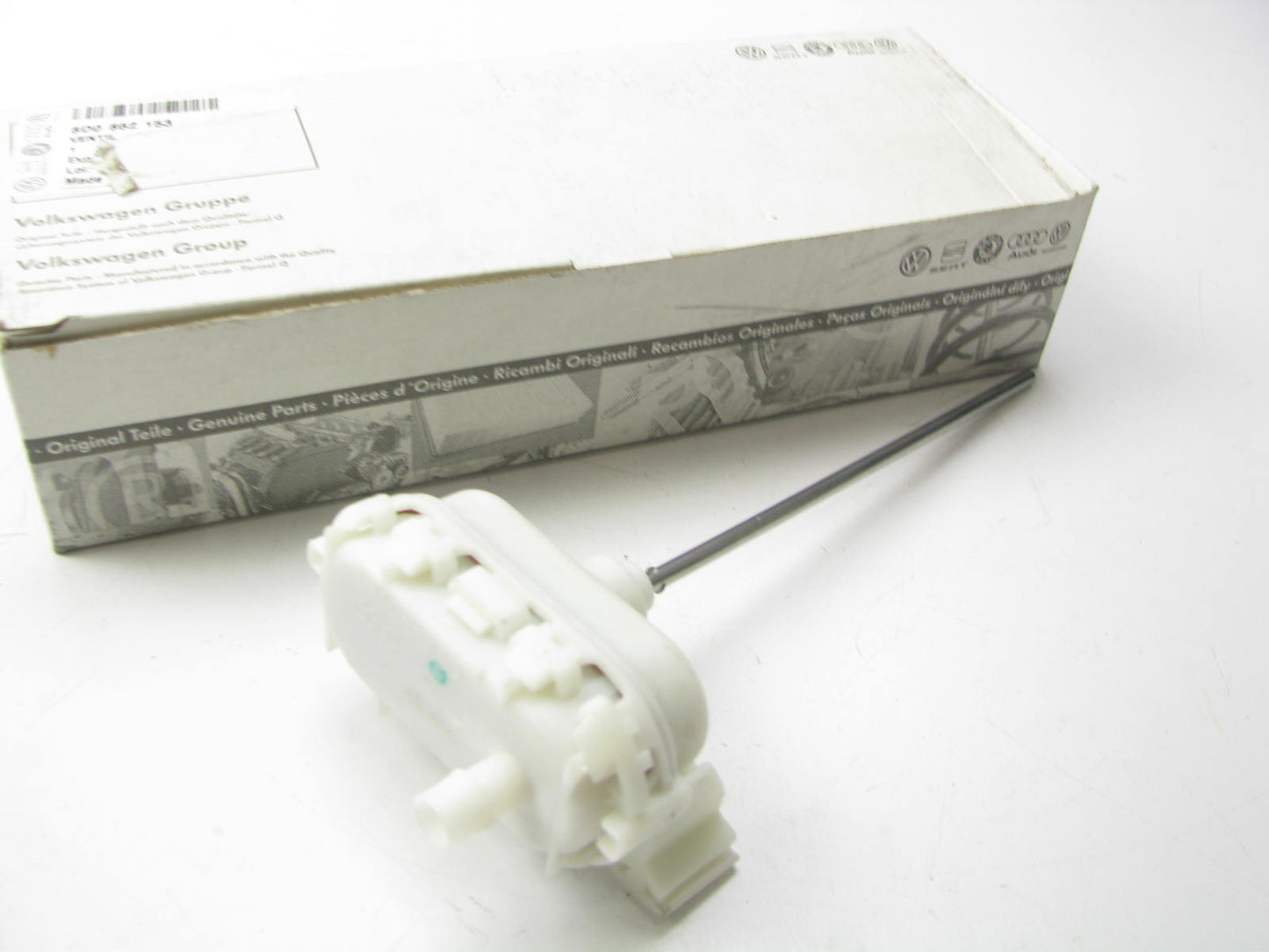 NEW - OEM VW Audi 8D0862153 Fuel Filler Door Lock Actuator 96-99 A4 & A4 Quattro