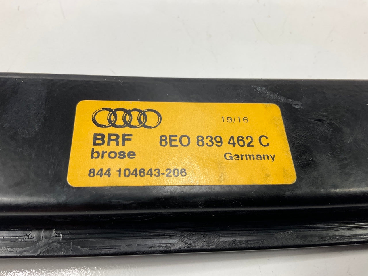 NEW GENUINE Rear Right Passengers Side Window Regulator OEM Audi # 8E0839462C
