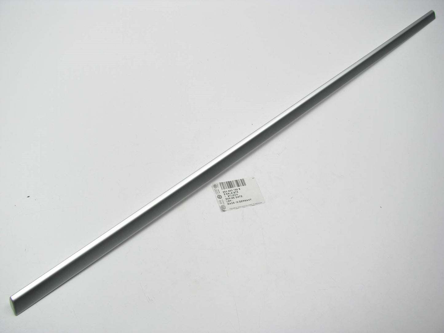 New OEM Rear Right Side Outer Window Moulding Trim For 06-08 Audi RS4 8E0853768B