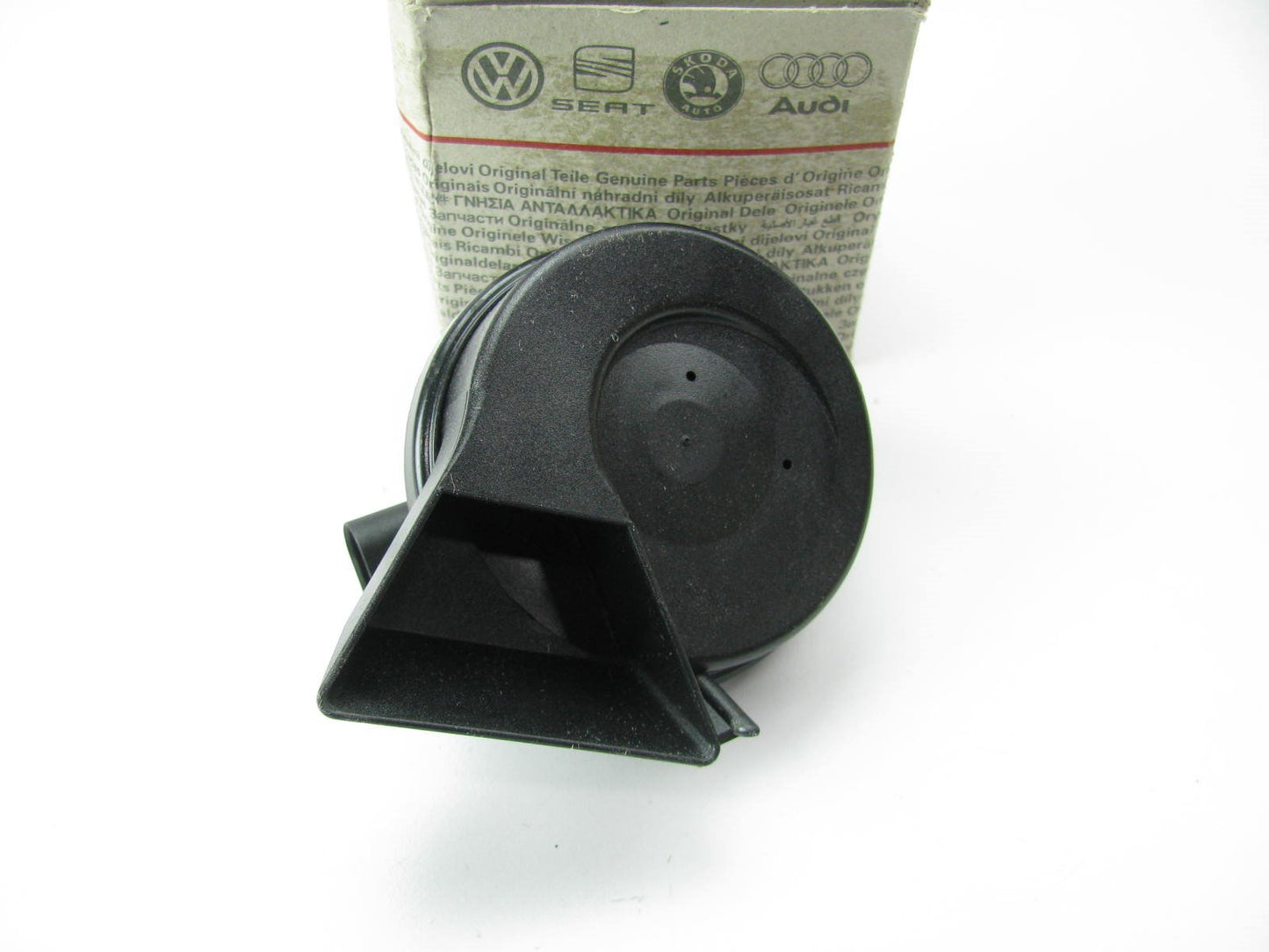 NEW GENUINE High Pitch Horn OEM For 2005-2009 Audi A4, S4 8E0951223A